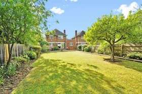 4 bedroom Detached t...